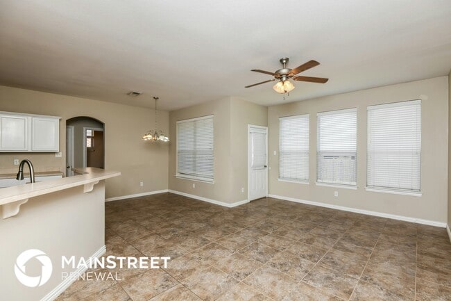 228 Kennedy Ct in Crowley, TX - Foto de edificio - Building Photo