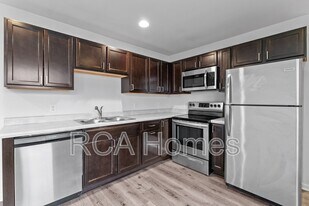 1306 Woodlawn Ave in Indianapolis, IN - Building Photo