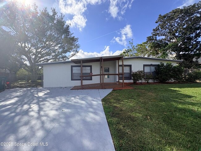 1217 Pinewood Dr in Melbourne, FL - Building Photo - Building Photo