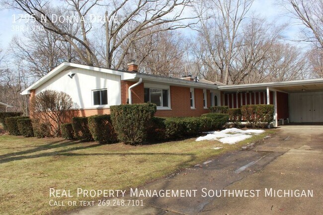 property at 1795 N Donna Dr