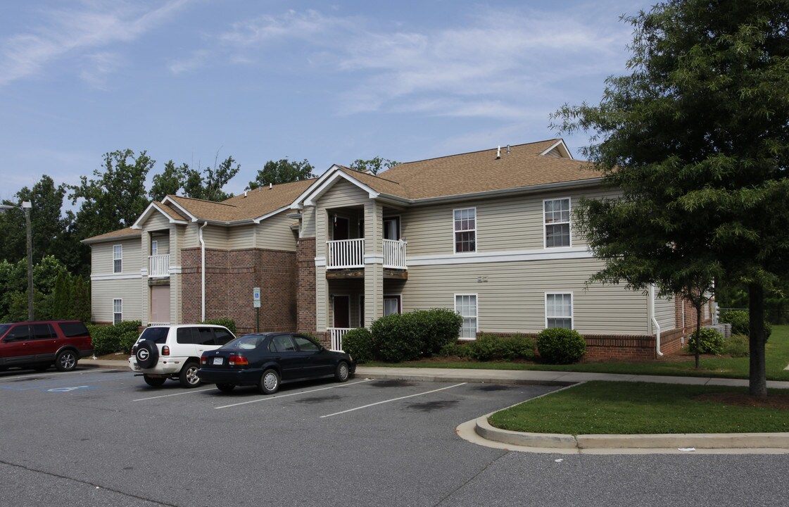 Glenwood Falls in Fort Mill, SC - Foto de edificio