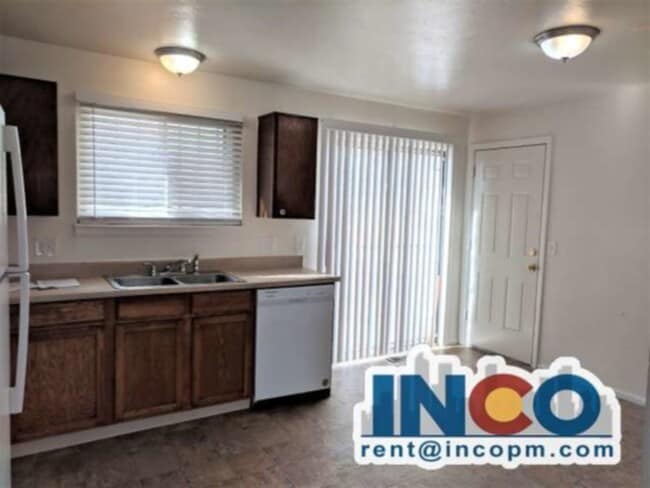 4279 Freeport Way in Denver, CO - Building Photo - Building Photo
