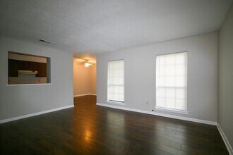 104 Westscott Dr in Madison, AL - Building Photo - Building Photo