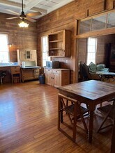 303 E 20th Ave in Covington, LA - Foto de edificio - Building Photo