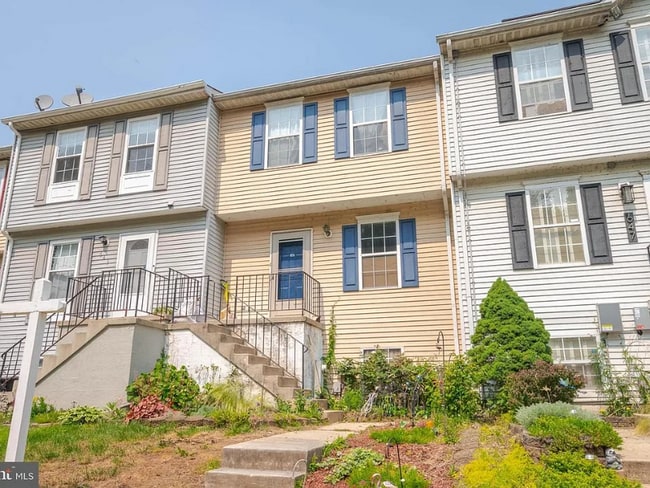 property at 645 Nollmeyer Rd