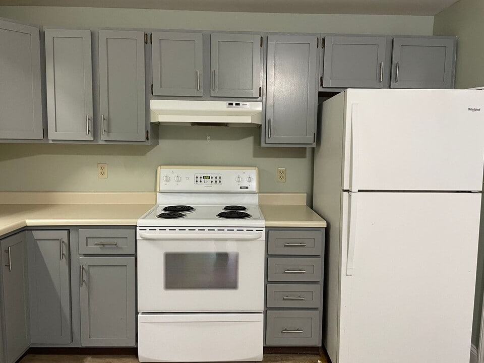5 Mar-Val Terrace in Winslow, ME - Building Photo