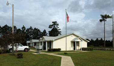 Sawgrass Apartments in Orange Beach, AL - Building Photo - Building Photo