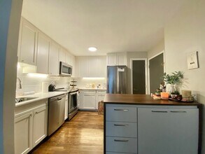 50 Evergreen St in Boston, MA - Building Photo - Building Photo