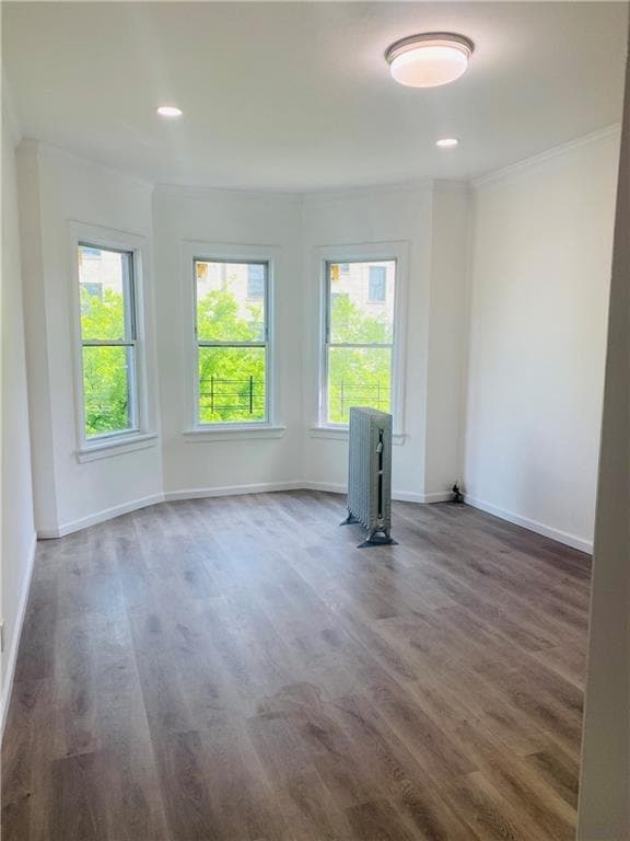 3221 Decatur Ave, Unit Apt 2