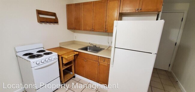 1839 Kaio?o Dr in Honolulu, HI - Building Photo - Building Photo