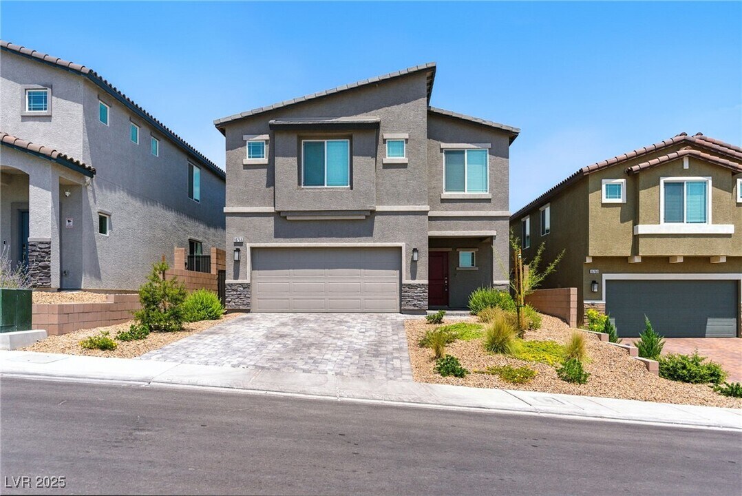 10766 Hickam Ave in Las Vegas, NV - Foto de edificio