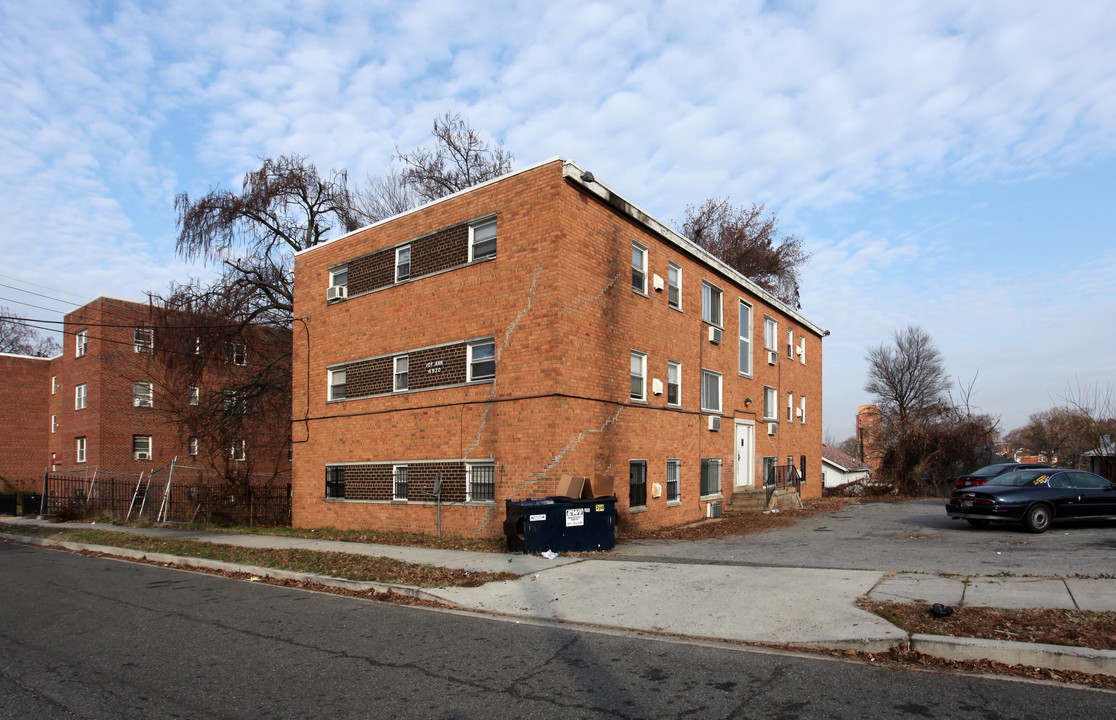 4930 A St SE in Washington, DC - Building Photo