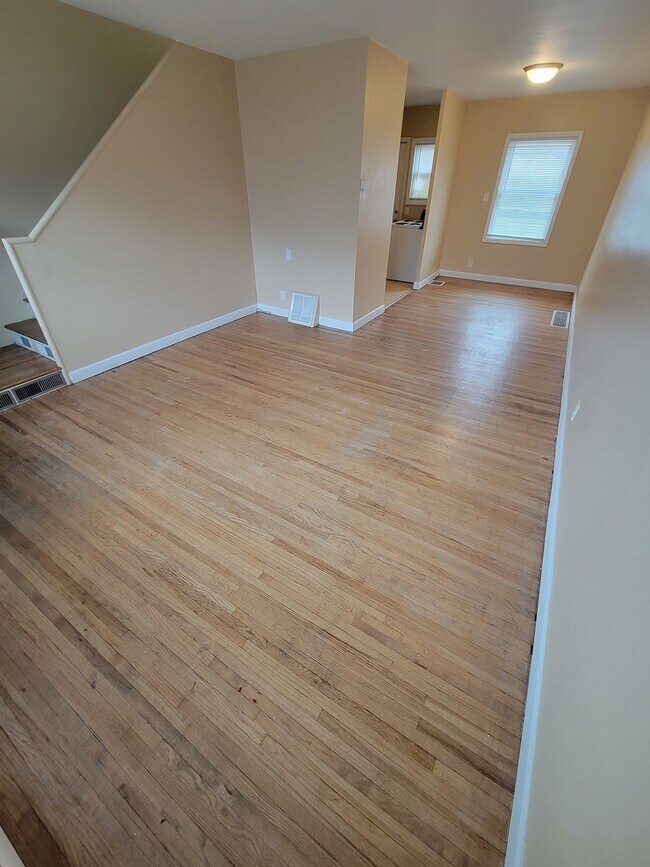 1228 W Mullan Ave Rentals in Waterloo, IA