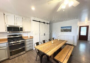 24055 S Bear Clover Ct in Sonora, CA - Building Photo - Building Photo