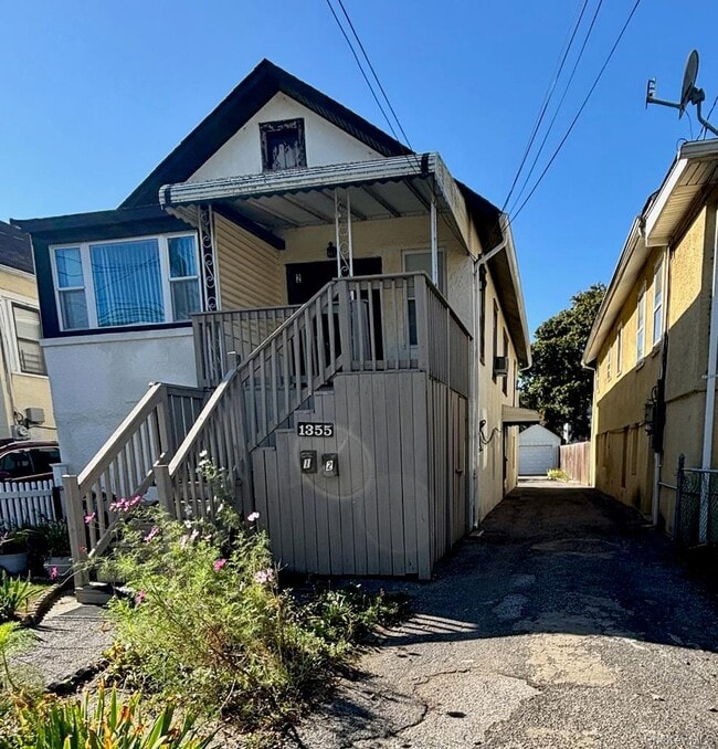 13-55 Eggert Pl in Queens, NY - Building Photo - Building Photo