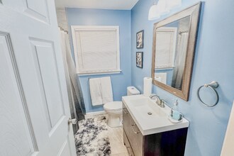 618 Troy St in Durham, NC - Foto de edificio - Building Photo