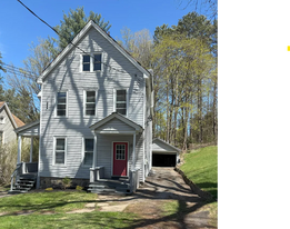 10 Hamilton St, Unit 2F in Johnstown, NY - Building Photo