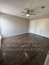 806-104 Castleglen Dr in Garland, TX - Foto de edificio - Building Photo