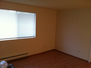 736 22nd St NE in Auburn, WA - Foto de edificio - Building Photo