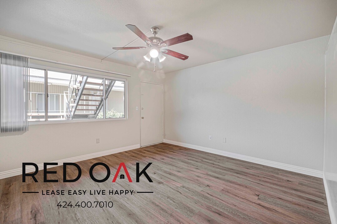 4900 Clair Del Ave in Long Beach, CA - Building Photo