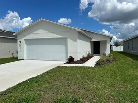 2211 Majestic Span Ave in Eagle Lake, FL - Building Photo
