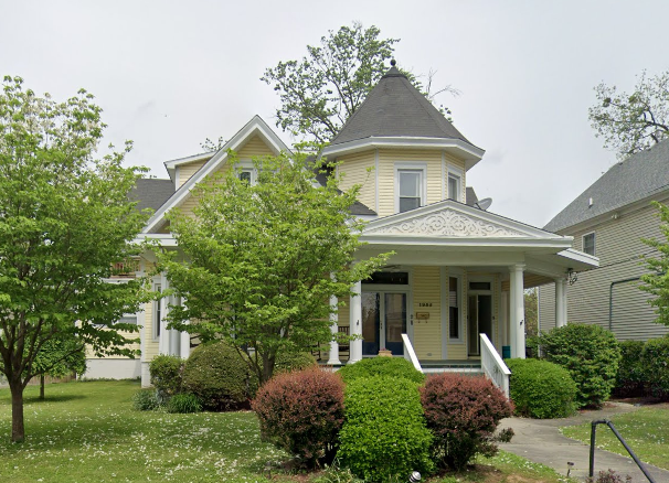 1955 Deer Park Ave in Louisville, KY - Building Photo