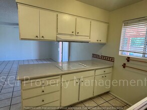 3817 W Frier Dr in Phoenix, AZ - Building Photo - Building Photo