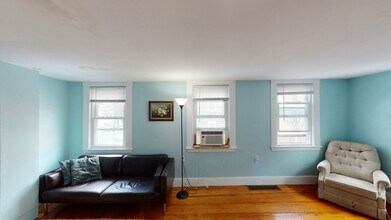 150 Spring St, Unit 2A in Cambridge, MA - Building Photo - Building Photo