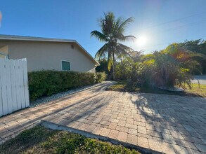 9420 Nickels Blvd in Boynton Beach, FL - Building Photo - Building Photo