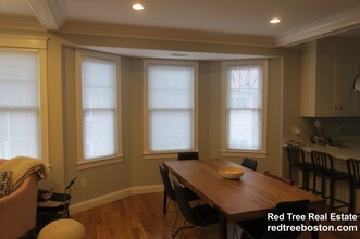 119 Westbourne Ter in Brookline, MA - Building Photo - Building Photo