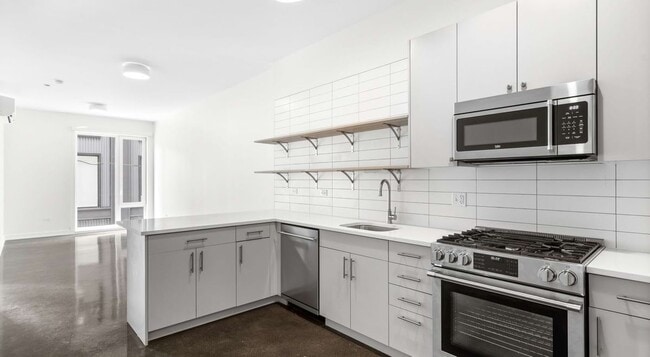 1135 W Winona St in Chicago, IL - Foto de edificio - Building Photo