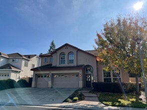 6102 Canyon Rim Dr in Rocklin, CA - Building Photo - Building Photo