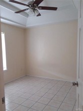 2401 Kimberly Ln-Unit -3 in Edinburg, TX - Building Photo - Building Photo
