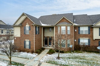 Fairview Estates in Pontiac, MI - Foto de edificio - Building Photo