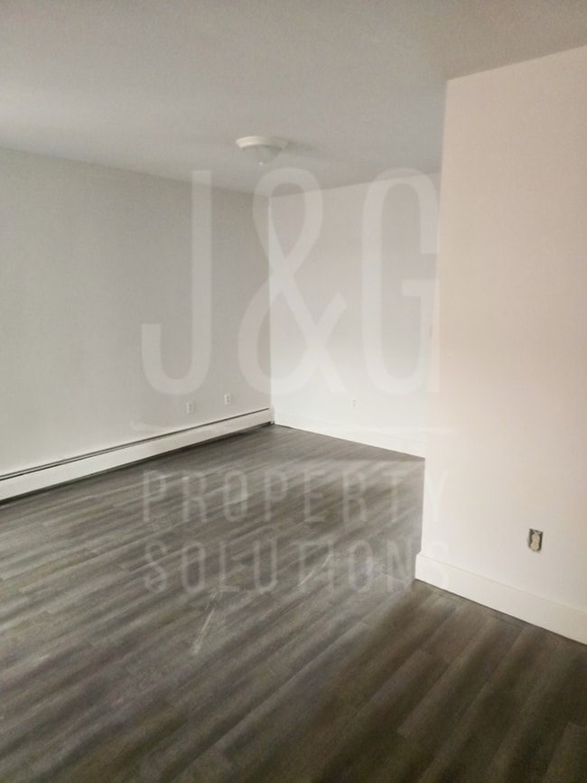 property at 626 Chestnut St