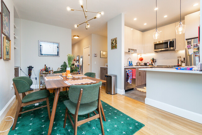 211 W Newton St, Unit 2 in Boston, MA - Building Photo - Building Photo