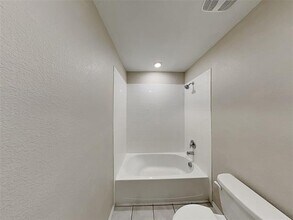 2603 Hutchins Dr in Seagoville, TX - Building Photo - Building Photo