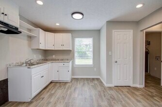 13122 Berwick St in Houston, TX - Building Photo - Building Photo