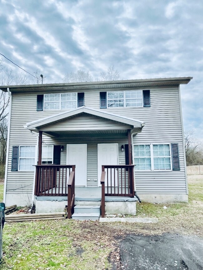 property at 305 Holliman St