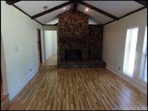 3 Silver Fox Cove in Jacksonville, AR - Building Photo - Building Photo