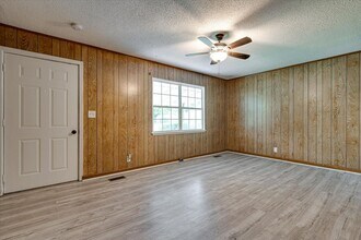 2011 Hardy St in Chattanooga, TN - Building Photo - Building Photo