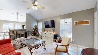 806 Azalea Ct in College Station, TX - Building Photo - Building Photo