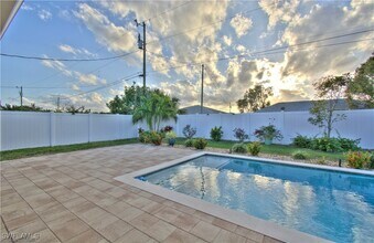 512 Skyline Blvd in Cape Coral, FL - Building Photo - Building Photo