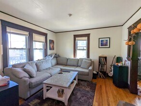 998 Broadway, Unit 3 in Somerville, MA - Building Photo - Building Photo