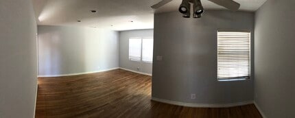 17800 Hartland St in Reseda, CA - Building Photo - Building Photo