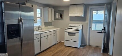 7953 Sunbury Rd in Claxton, GA - Building Photo - Building Photo