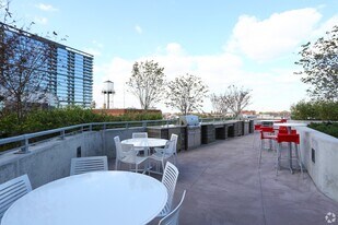 1578 N Clybourn Ave, Unit 1007 in Chicago, IL - Building Photo