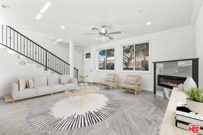 2017 S Centinela Ave in Santa Monica, CA - Building Photo - Building Photo