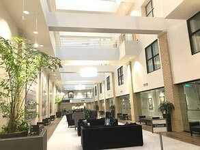 127 N Tryon St, Unit 408 in Charlotte, NC - Building Photo - Building Photo