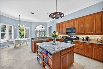 2229 Goshawk Ct in Naples, FL - Building Photo - Building Photo